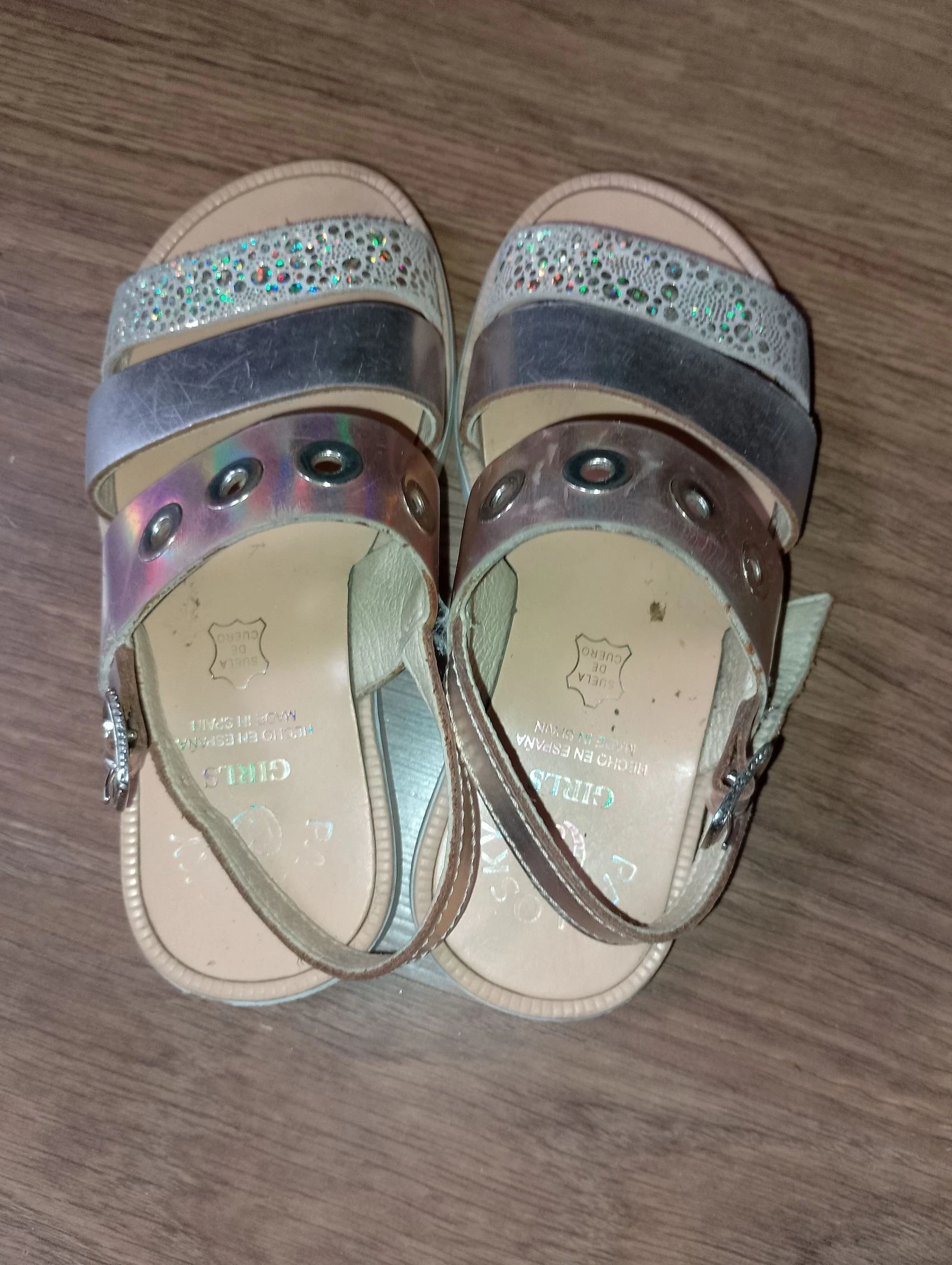 Iridescent girl's sandals with glittery straps – photo 13